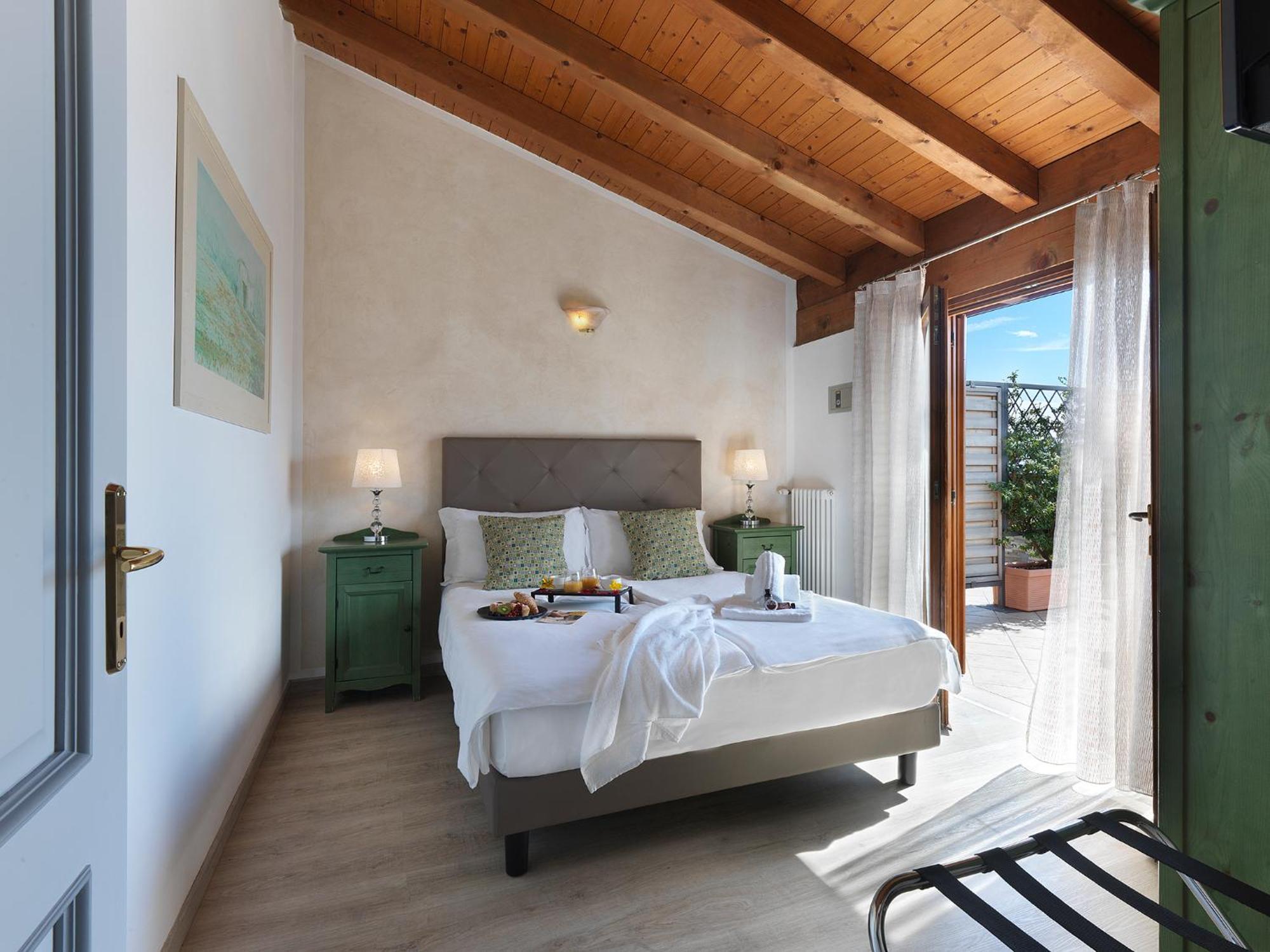 Hotel Residence Panorama La Forca, Gtsgroup Tignale Exterior photo