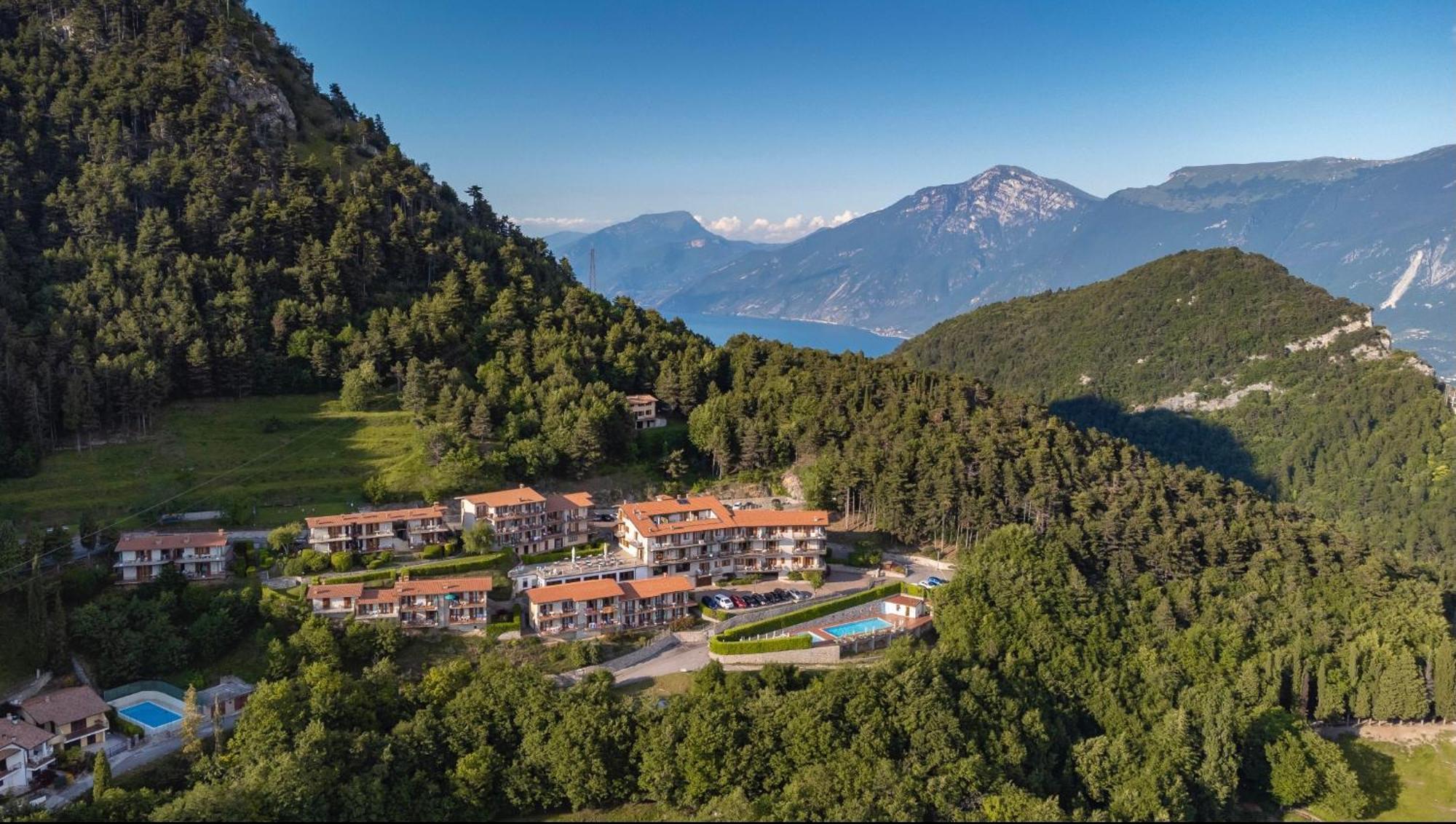 Hotel Residence Panorama La Forca, Gtsgroup Tignale Exterior photo