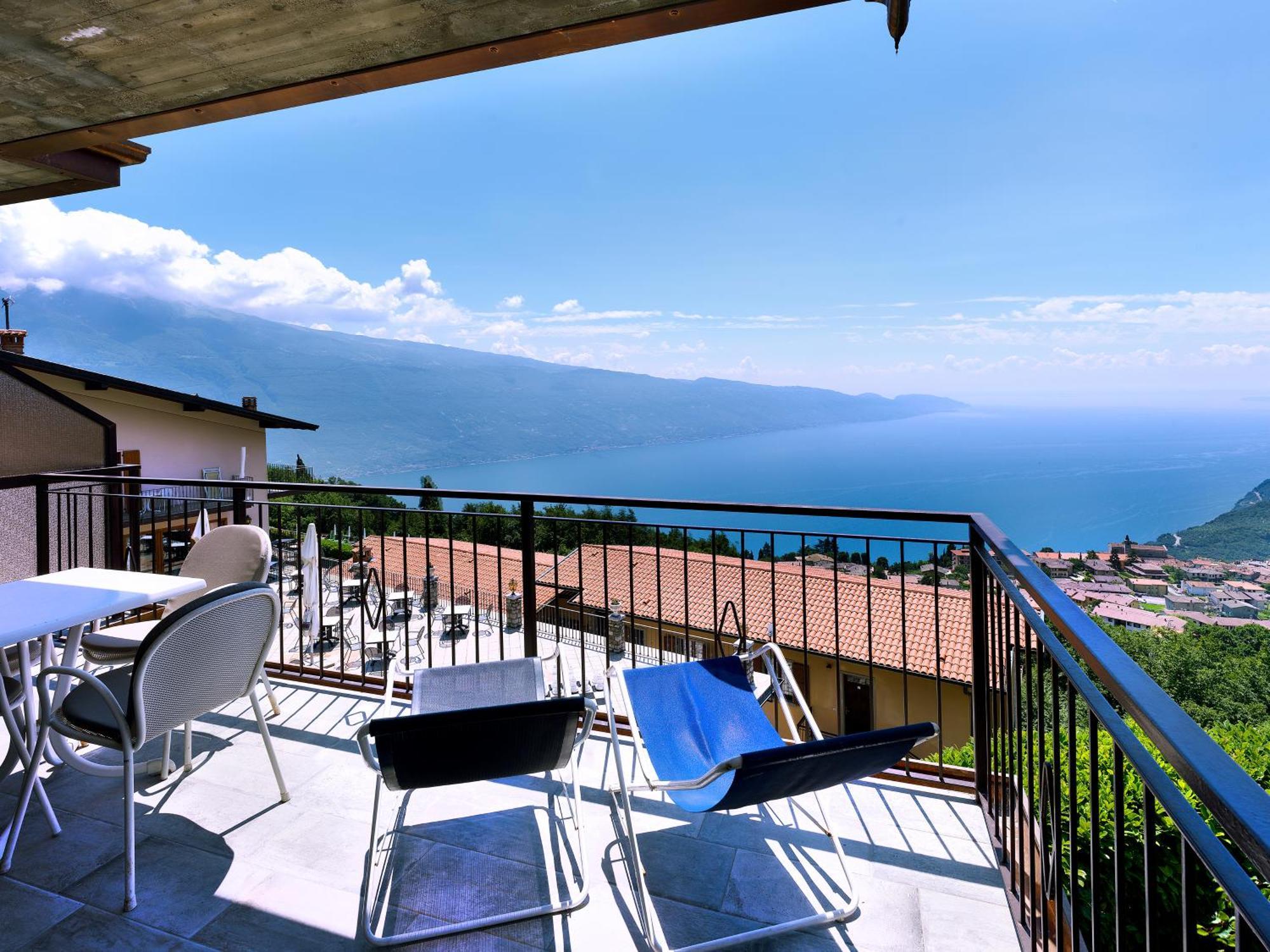 Hotel Residence Panorama La Forca, Gtsgroup Tignale Room photo