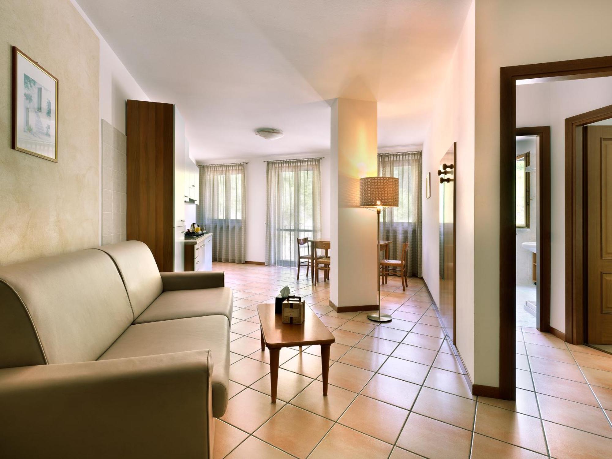 Hotel Residence Panorama La Forca, Gtsgroup Tignale Room photo