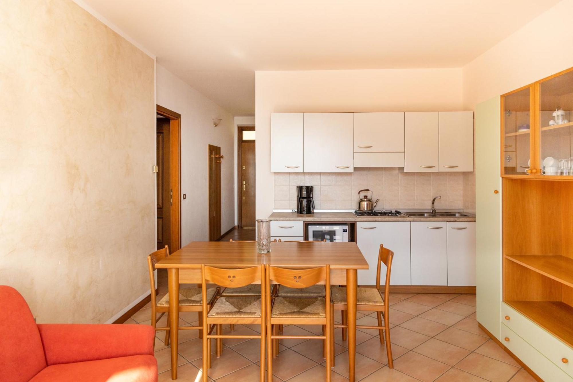Hotel Residence Panorama La Forca, Gtsgroup Tignale Room photo