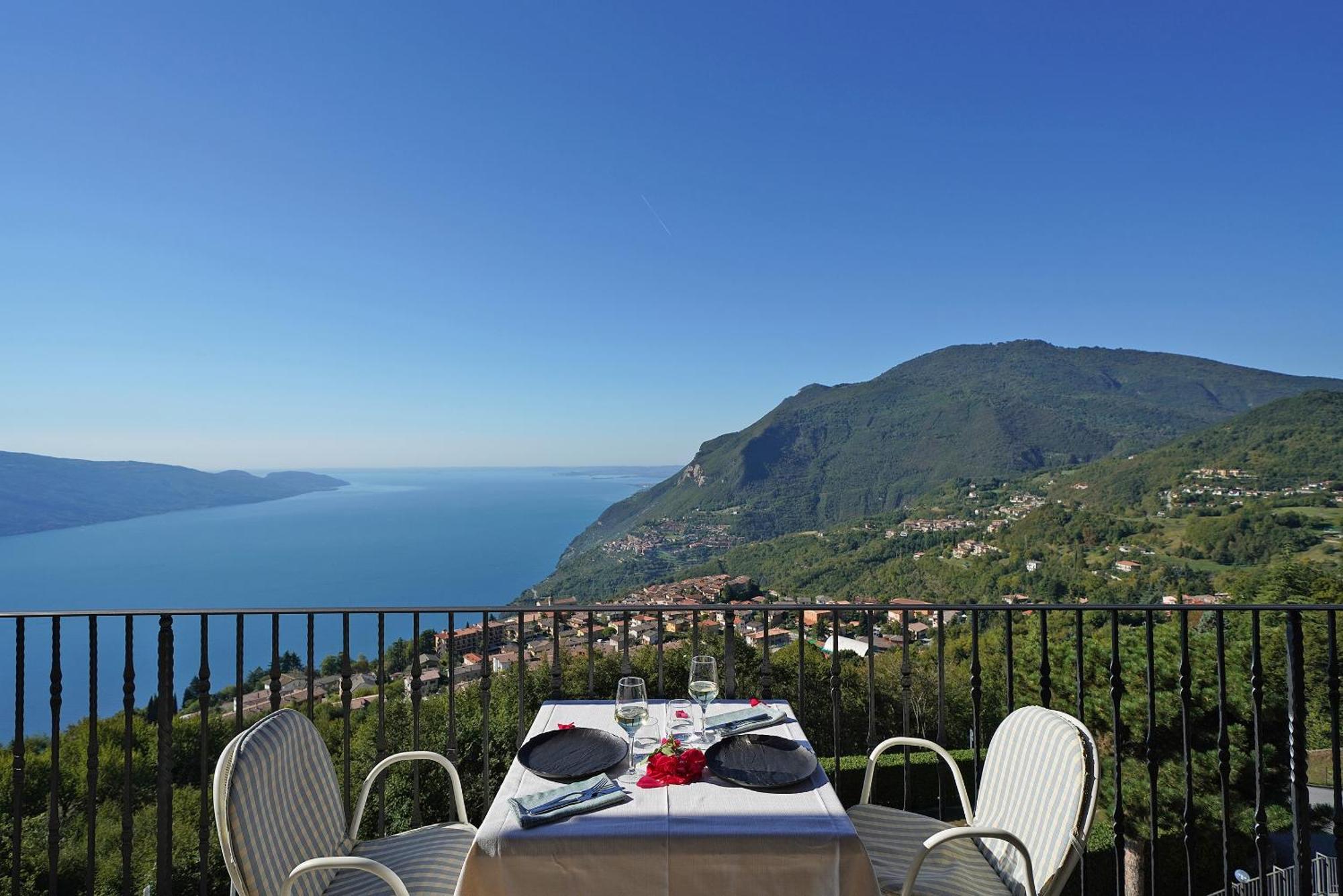 Hotel Residence Panorama La Forca, Gtsgroup Tignale Exterior photo