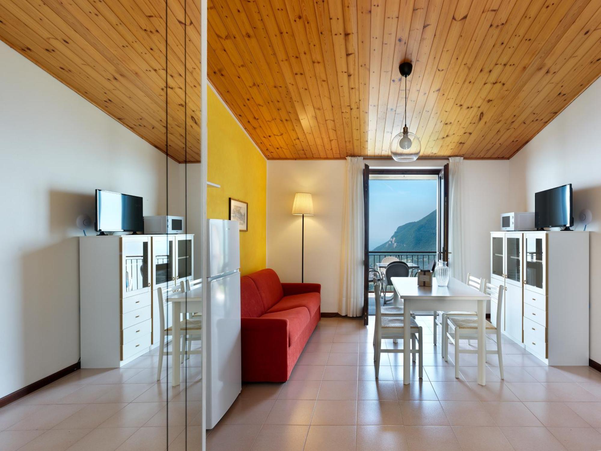 Hotel Residence Panorama La Forca, Gtsgroup Tignale Room photo